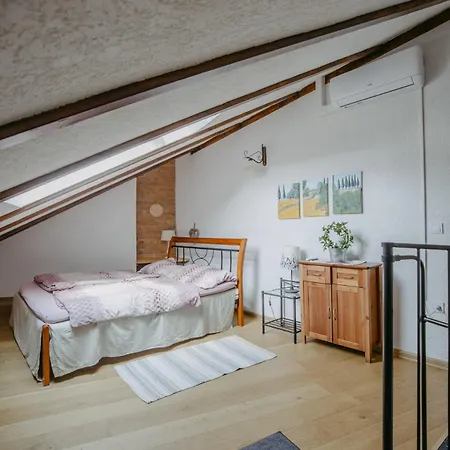 Apartamento Haus Diogenes Mörbisch am See Exterior foto