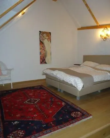 Apartamento Haus Diogenes Mörbisch am See Exterior foto